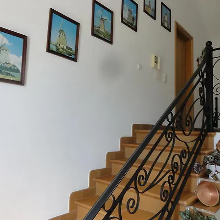 Apartment Em Moradia Com Jardim Cascais